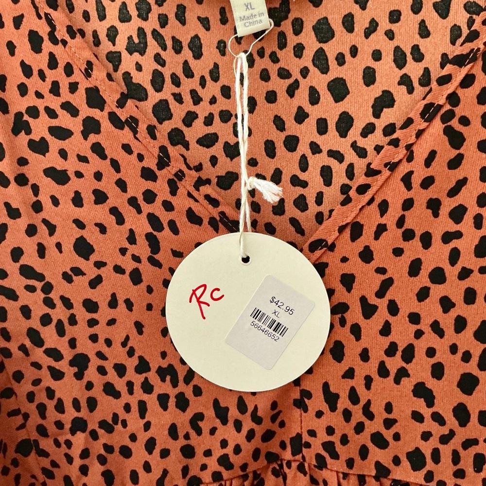 NWT Umgee Leopard Print V-Neck Blouse XL - Picture 2 of 5